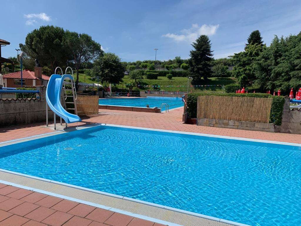 Piscina San Lorenzo Santhià Exterior foto